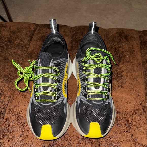 Gucci Run Sneakers size 38.5 - Picture 1 of 4